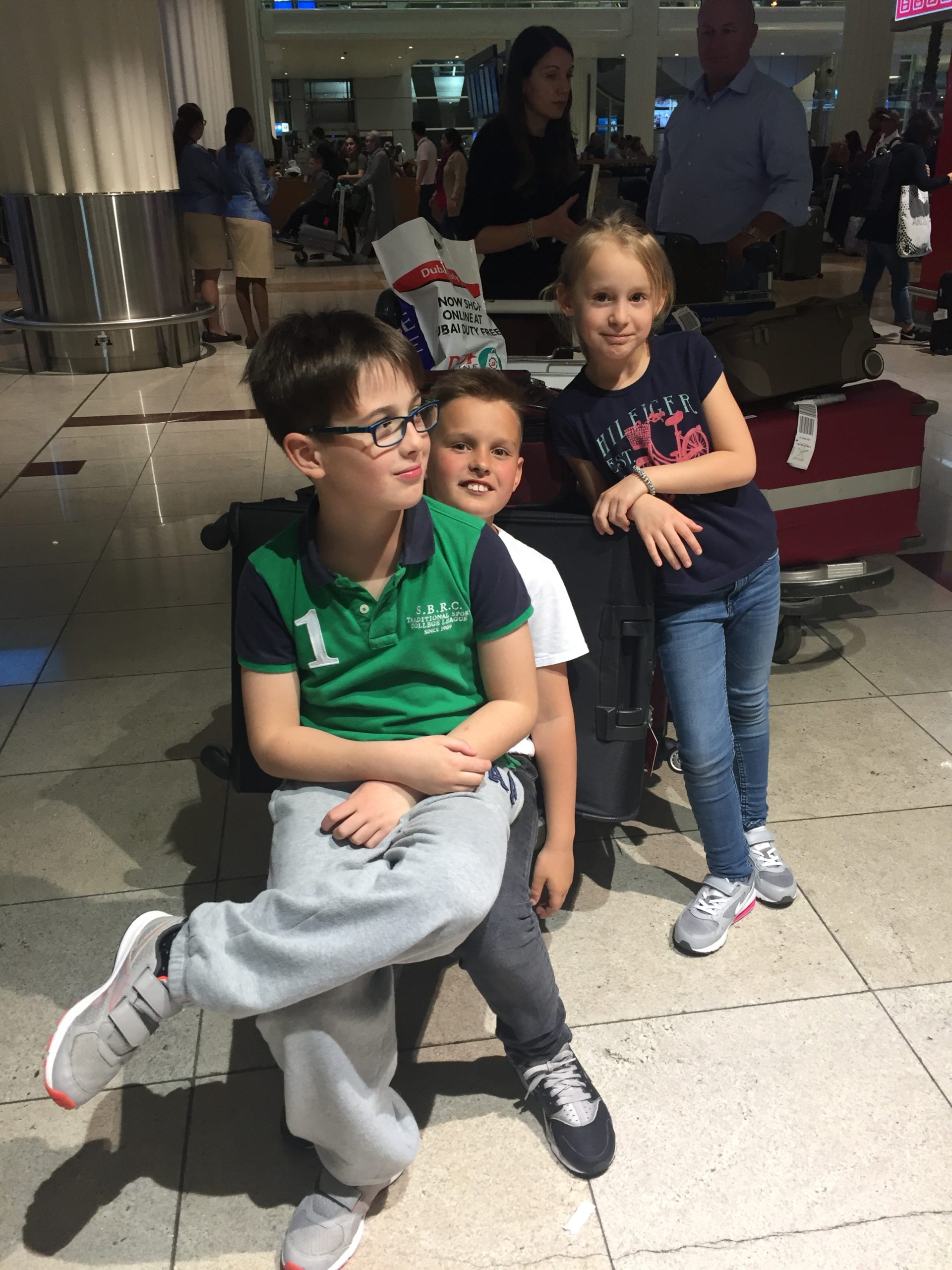 Budai Marci 2017 április - Dubai, érkezéskor a reptéren
