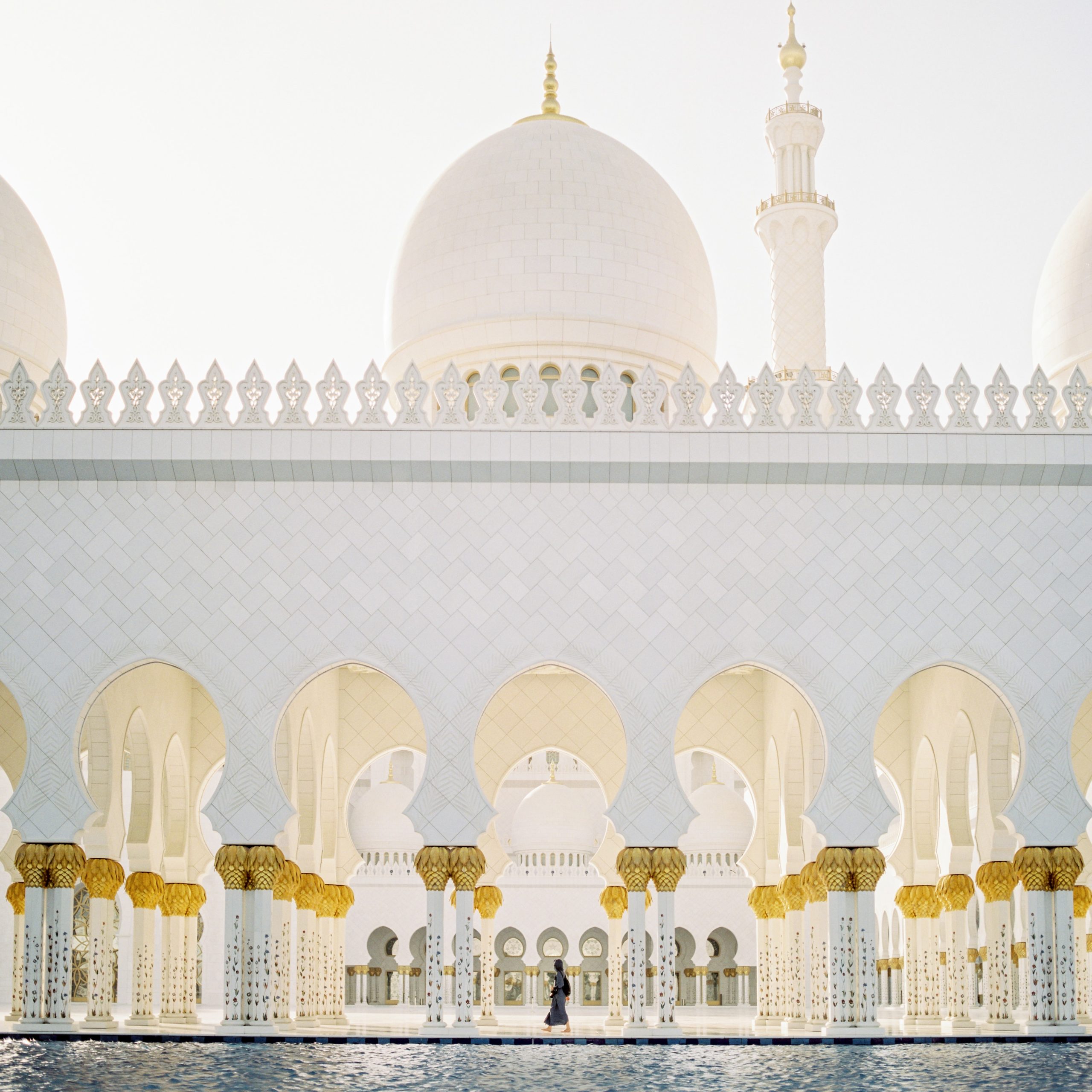 Sheikh Zayed mecset Abu Dhabiban - bármellyik oldalról varázslatos